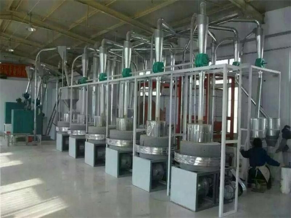 石磨面粉機(jī)械設(shè)備(6組)