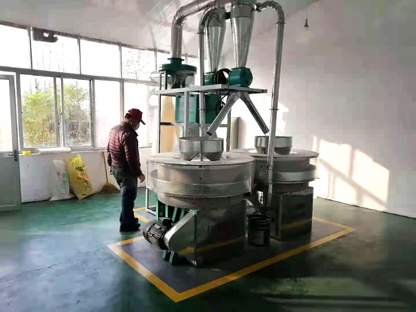 鑫峰面粉機械廠家自動上料石磨單機如何使用？